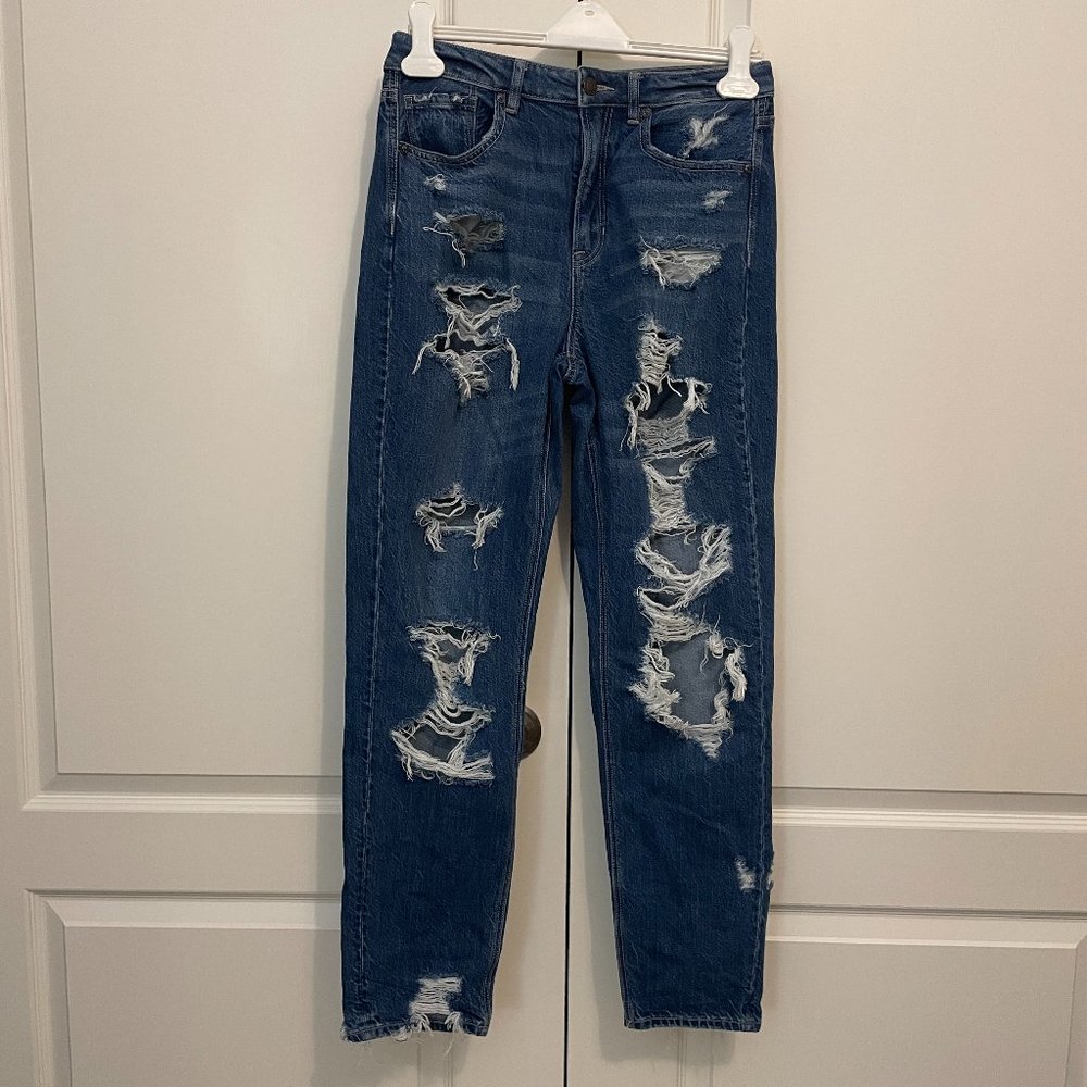 American Eagle Destroyed Mom Jeans Women’s Comfort Stretch Waistband Dark Denim